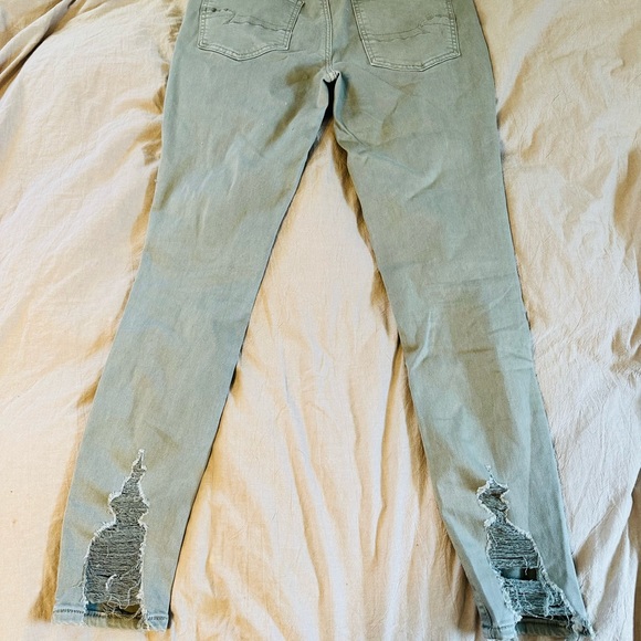Distressed American Eagle Jeans - Picture 4 of 5